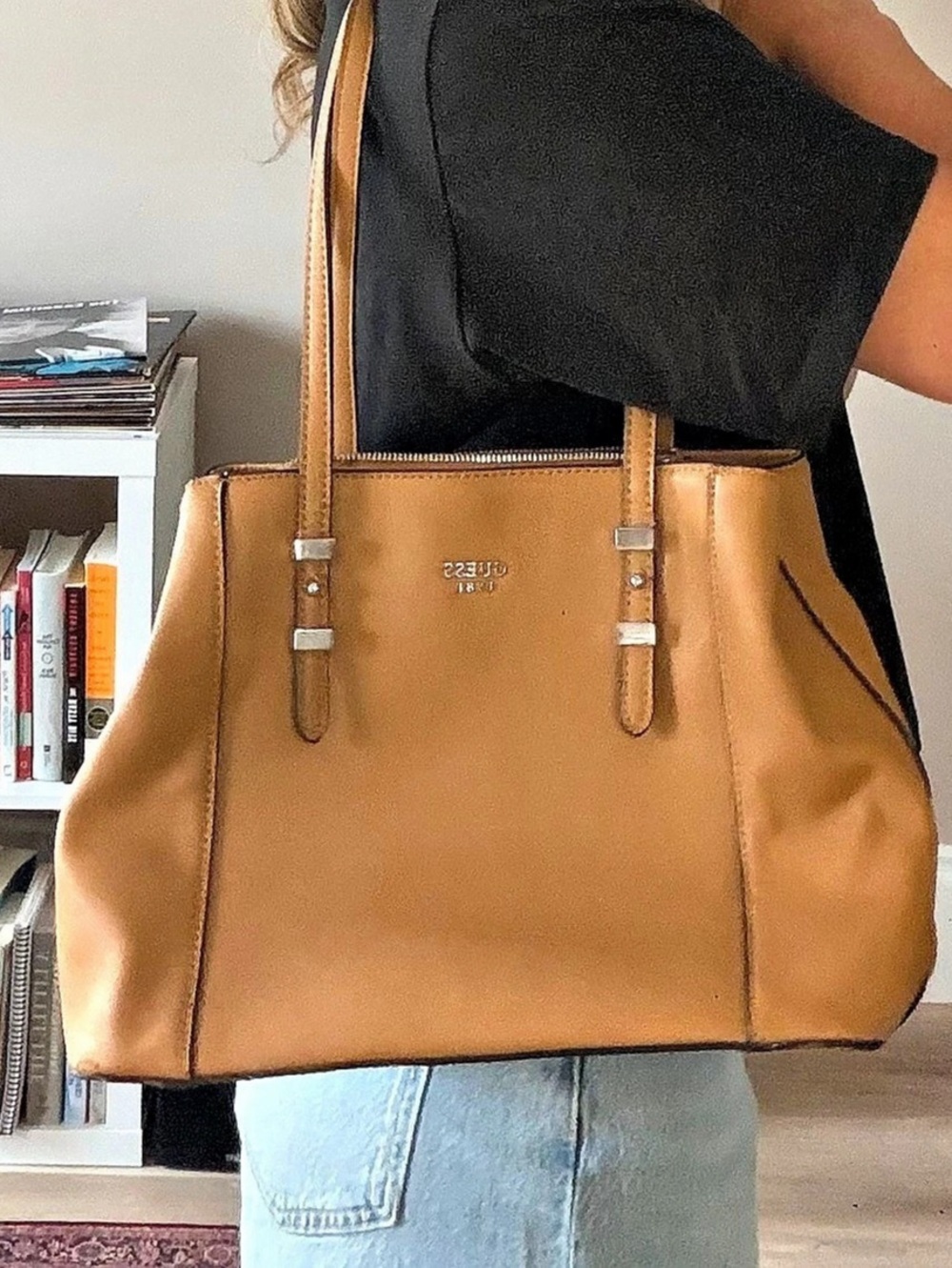 Guess Tote Bag in Brown